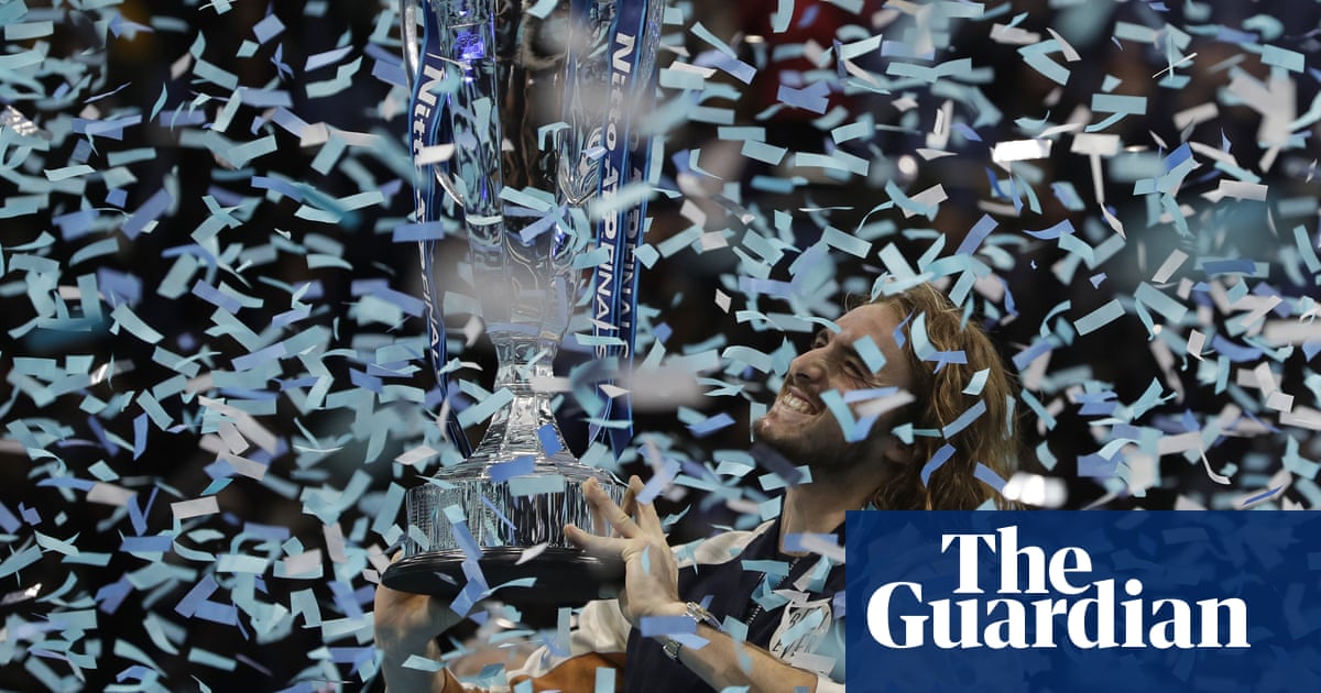 Stefanos Tsitsipas fights back to overcome Dominic Thiem and secure ATP Finals