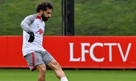 Mohamed Salah de Liverpool en entrenamiento