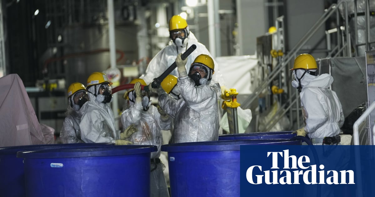 Fukushima nuclear plant workers sent to hospital after being splashed with tainted water