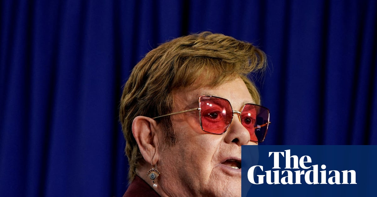 Top UK artists urge Starmer to protect their work on eve of Trump visit