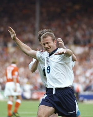 Alan Shearer celebrates scoring his second and England’s third goal in the 4-1 win against the Netherlands.