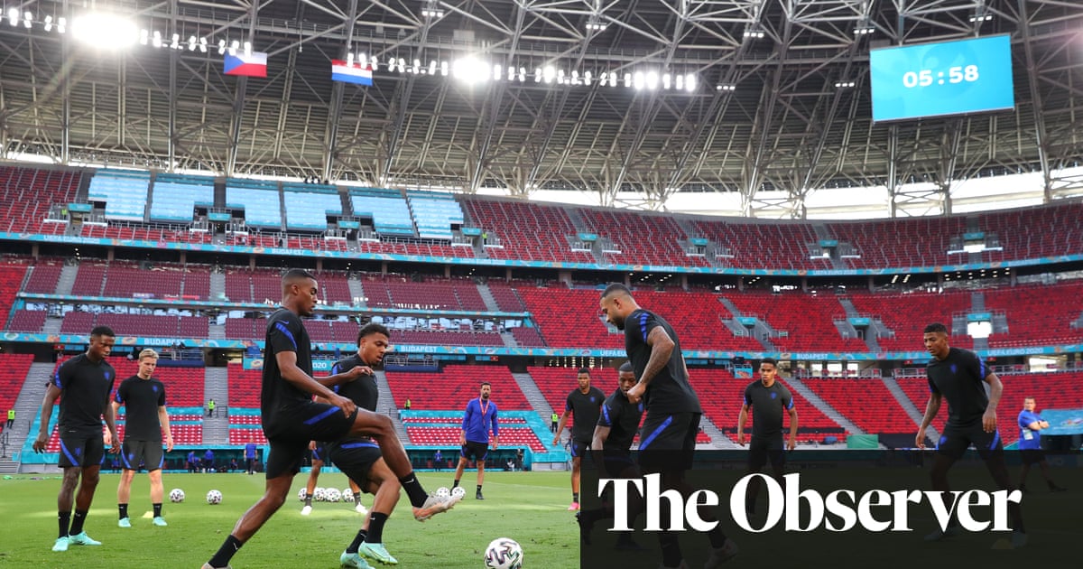 Netherlands grow in confidence as they settle into De Boer’s new shape