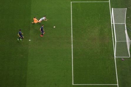 World Cup 2022 briefing: and then there were two | World Cup 2022 8 Dominik Livakovic brings down Julian Julián Álvarez to give away the penalty scored by Lionel Messi.