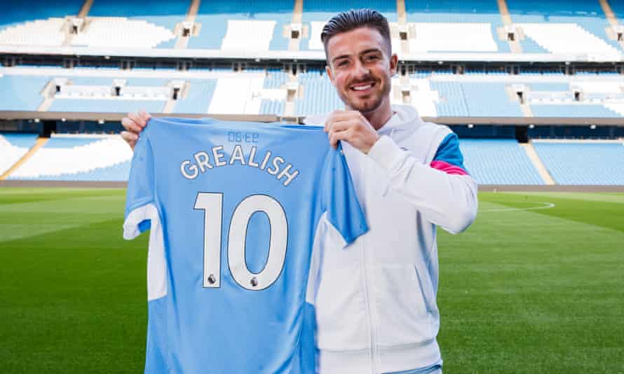 Jack Grealish joins Manchester City.