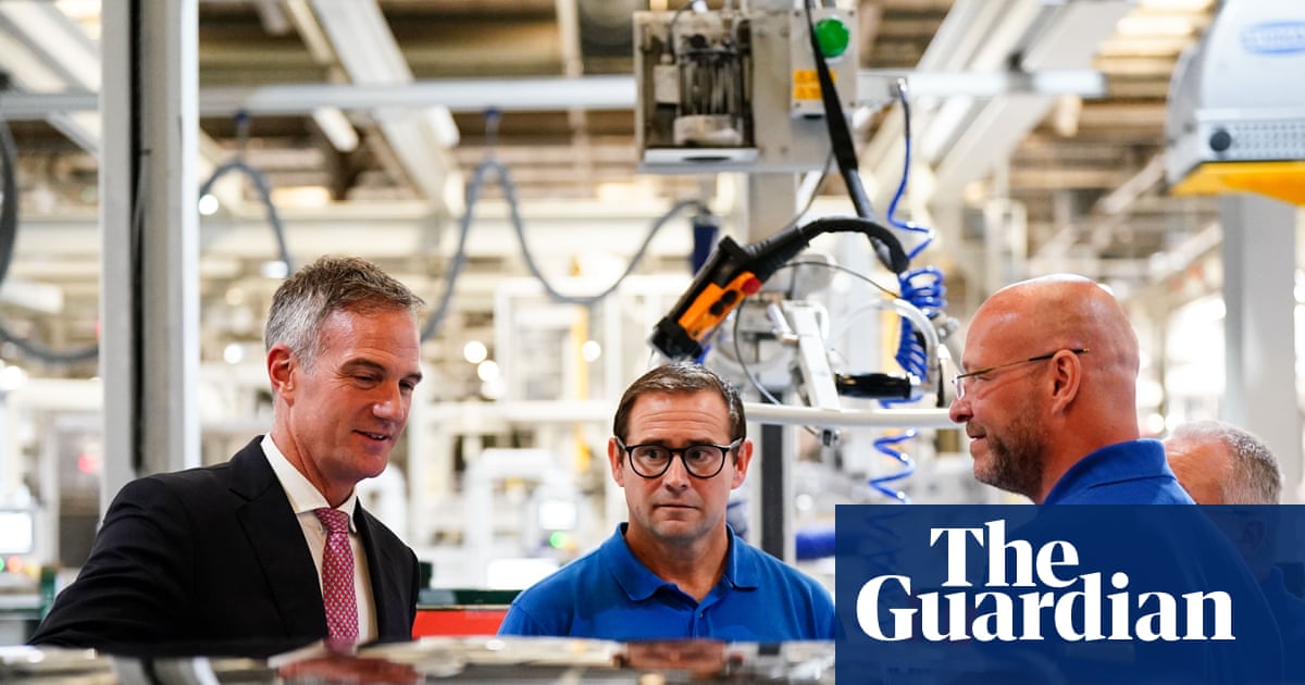 Government looks at buying up Jaguar Land Rover parts to protect jobs at suppliers