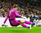 Tottenham: il fan chiede un booo più forte per il portiere Vicario