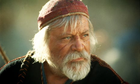 Oliver Reed in his role as he elderly slave dealer Proximo in the film Gladiator.