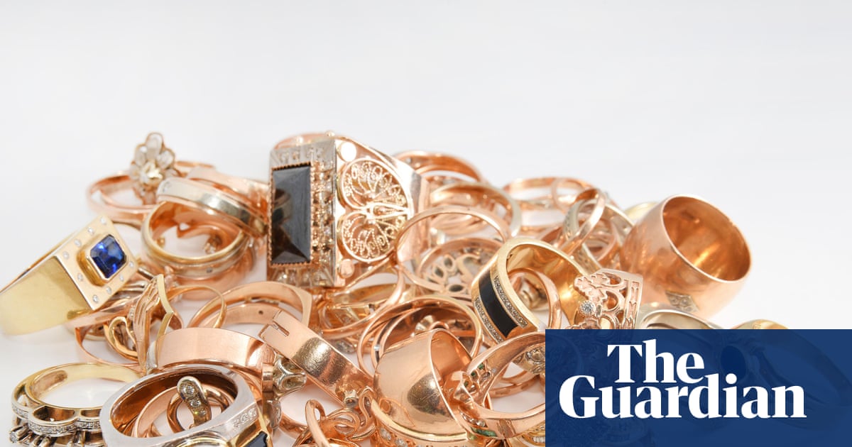 British retail sales jump as online jewellery firms offer surprise Christmas sparkle
