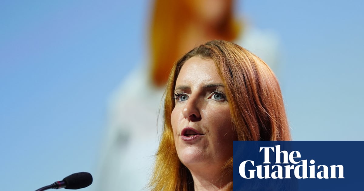 British bosses to be forced to meet with employees who request flexible working