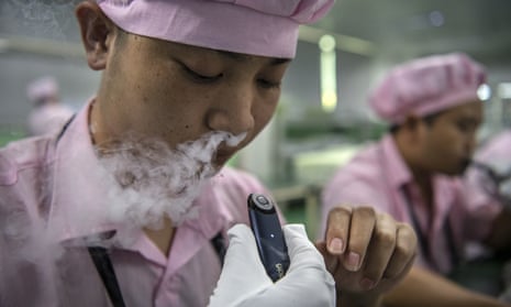 Shenzhen, vaping capital of the world, holds its breath as health concerns spiral | China | The Guardian Shenzhen, vaping capital of the world, holds its breath as health concerns spiral | China | The Guardian