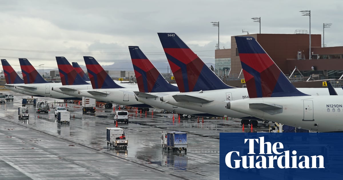US travelers face new wave of chaos as flight cancellations continue