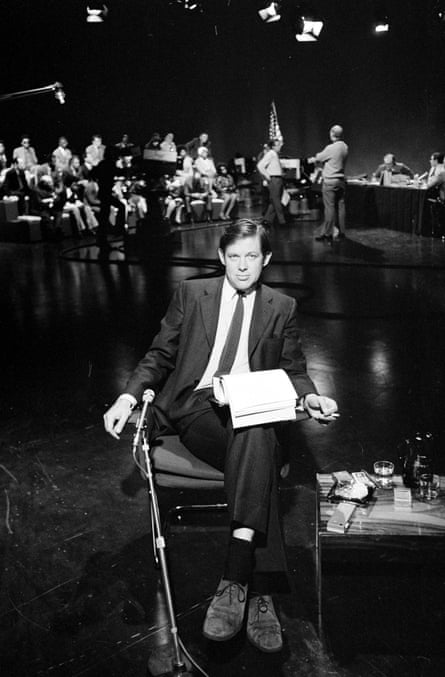 Peter Jay on the set of LWT’s Weekend World in 1973.