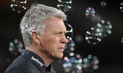 David Moyes on the touchline with bubbles floating around his head