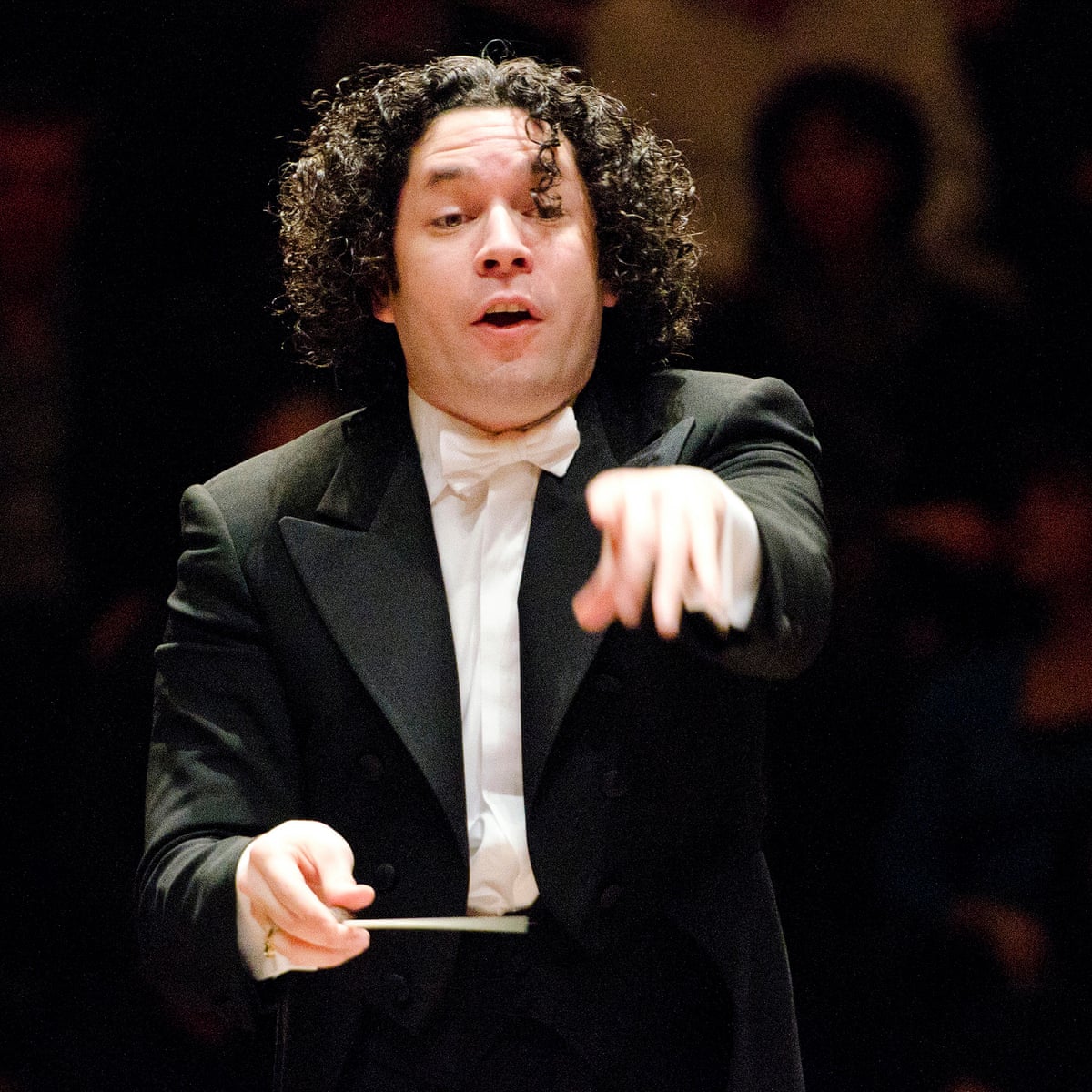 Gustavo Dudamel’s Biography, Age, Height, Wife, Net Worth, Family 1 Gustavo Dudamel