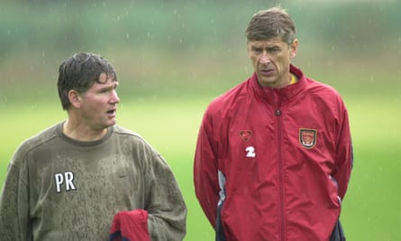 Arsène Wenger with Pat Rice in August 2000.