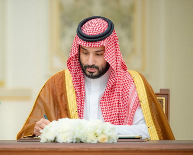 La comitiva saudí para su visita a EE. UU. podría incluir a un funcionario implicado en un complot de espionaje en Twitter. La comitiva saudí para su visita a EE. UU. podría incluir a un funcionario implicado en un complot de espionaje en Twitter.