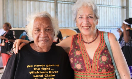 Marie Campbell, a traditional owner of the land in the Wickham River land claim, stands with Deborah Rose, an anthropologist who has assisted the people of Yarralin since the 1980s.