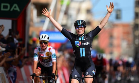Vuelta Femenina: Charlotte Kool outkicks Marianne Vos to win stage two