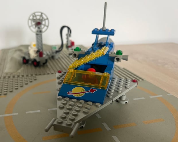 Vintage 1980s space Lego