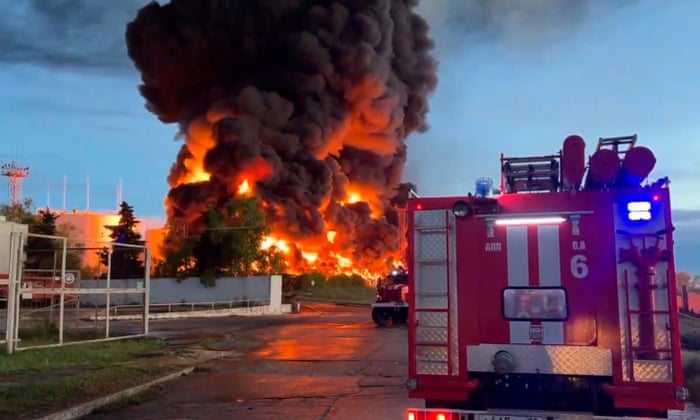 Russia-Ukraine war live: Crimea navy oil depot fire ‘contained’ after burning for hours (theguardian.com)