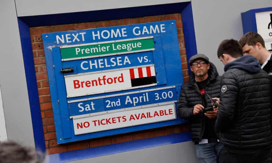 Havertz avoids red card before striking late to give Chelsea win over Newcastle | Premier League 3 A sign at Stamford Bridge informs Chelsea fans that the club cannot sell tickets to their upcoming home game against Brentford