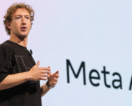 Mark Zuckerberg presents Meta AI with Voice in 2024.