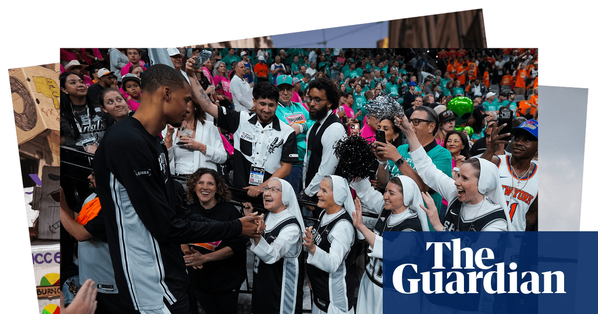 General strike in Portugal and basketball-loving nuns: photos of the day – Thursday