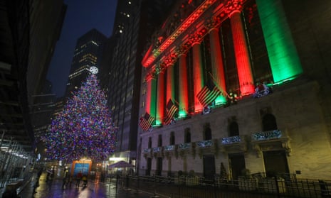 New York stock exchange decorated for Christmas