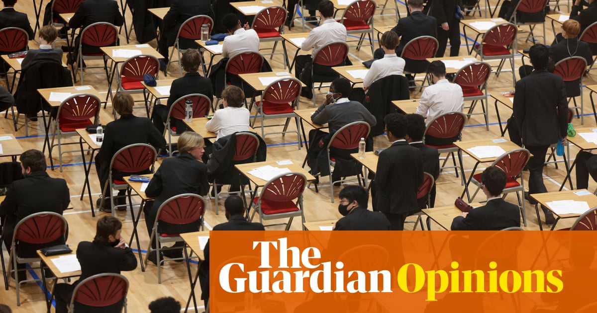 England’s punitive exam system is good for one thing: preservare il privilegio 