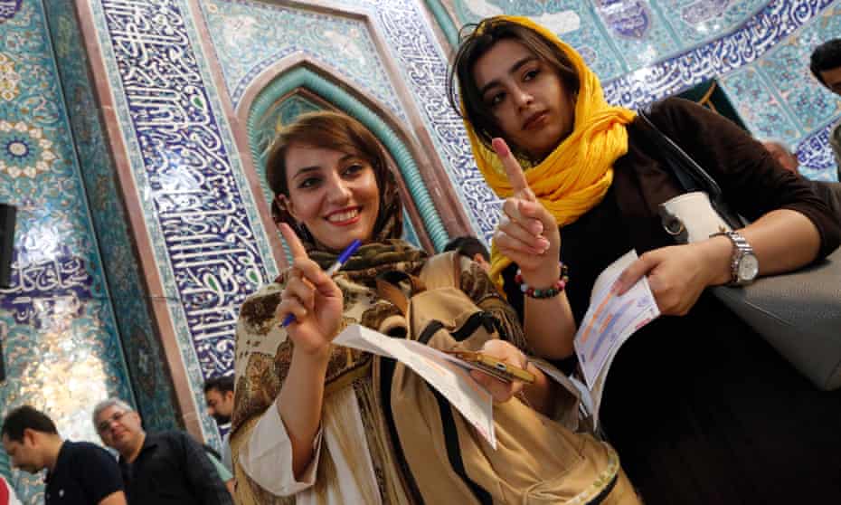 Voters in the Iranian presidential election, Tehran, May 2017