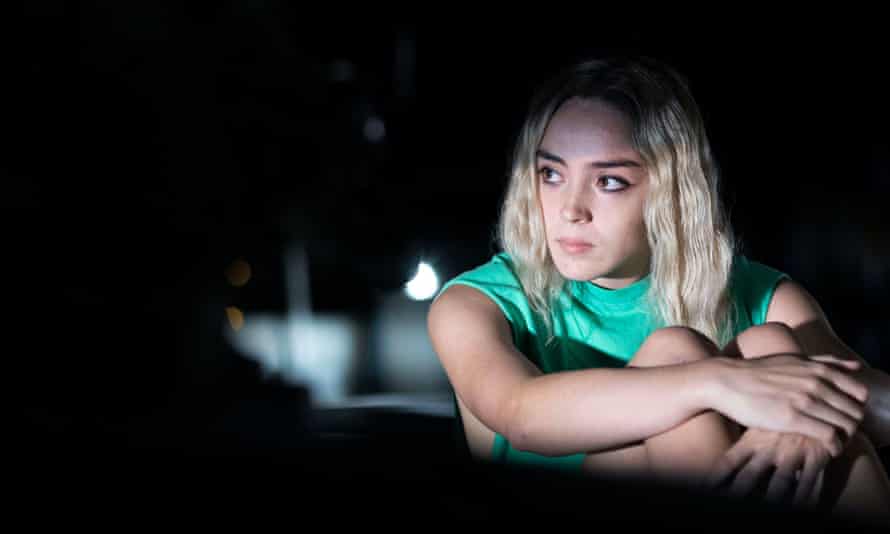 عيون على الجائزة ... جارينز مارلييه عن جوليا دوكورنا الفائز بجائزة Palm D'Or Titan.