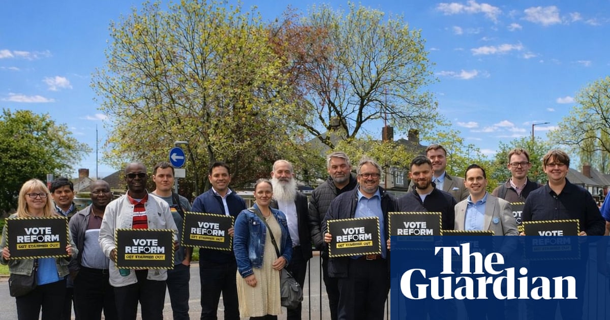 Reform’s Richard Tice posts picture with telltale signs of AI manipulation, say experts