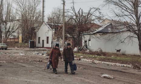 Ukrainian people in Bakhmut, Ukraine, 15 December 2022. 