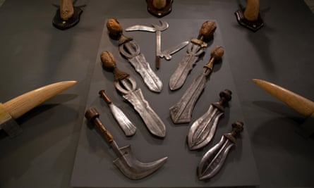 Couteaux de cérémonie.
