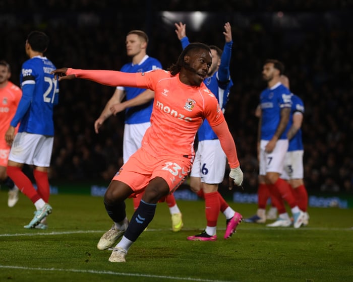 Championship roundup: Thomas-Asante double stretches Coventry’s lead