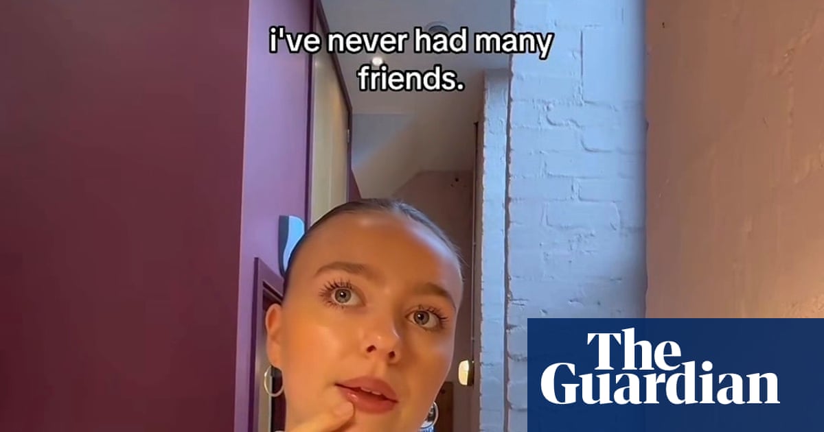 Is it cool to have no friends? – podcast