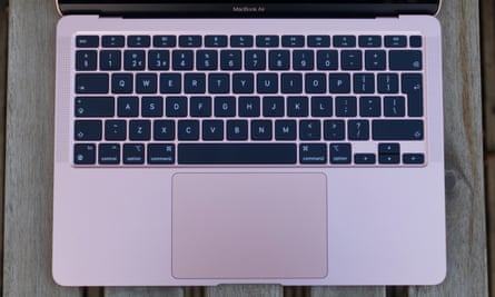 Apple MacBook Air M2 review: sleek redesign takes things up a