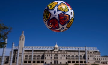 The Champions League ball takes a pre-match trip around Barcelona.