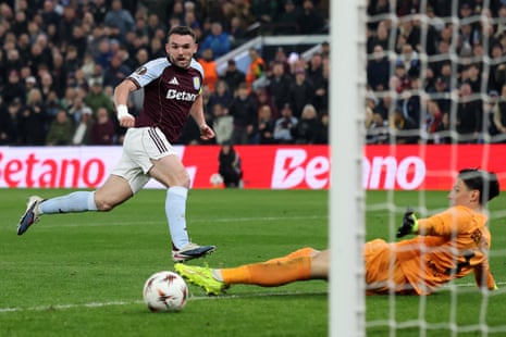 John McGinn scores for Villa!