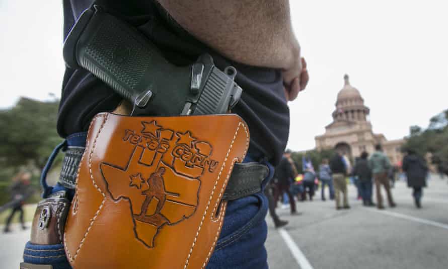 States lead the way in extending opencarry gun laws US gun control