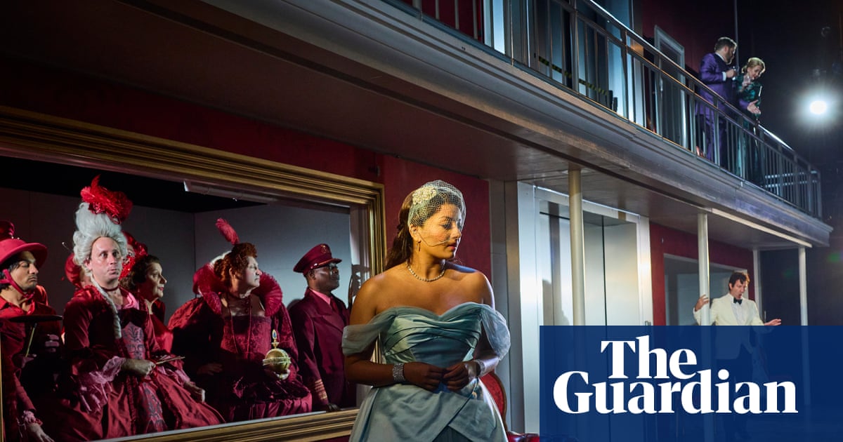 You shall go to the ball! Behind the scenes at ENO's La Cenerentola