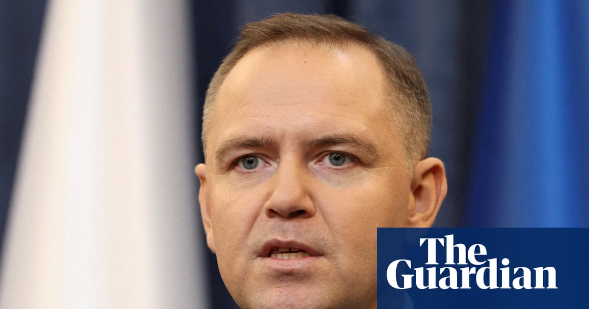 Poland's president vetoes legislation to prolong benefits for Ukrainian refugees