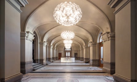 Antwerp’s Royal Museum of Fantastic Arts reopens with crooked portray and inexperienced cat | Artwork Antwerp’s Royal Museum of Fantastic Arts reopens with crooked portray and inexperienced cat | Artwork