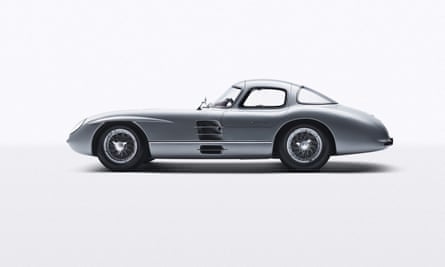 une Mercedes-Benz 300 SLR Coupé Uhlenhaut de 1955 