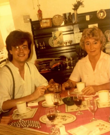 Davies with his mother, Barbara, in 1982.