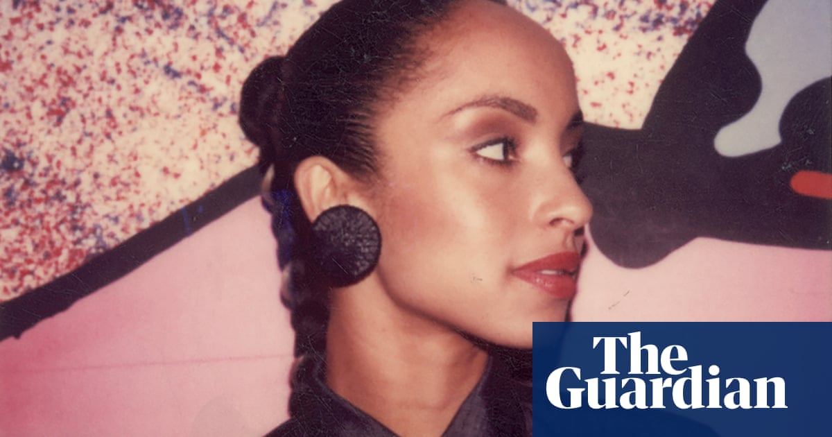 Sade electrifies a New York party: Maripols best photograph