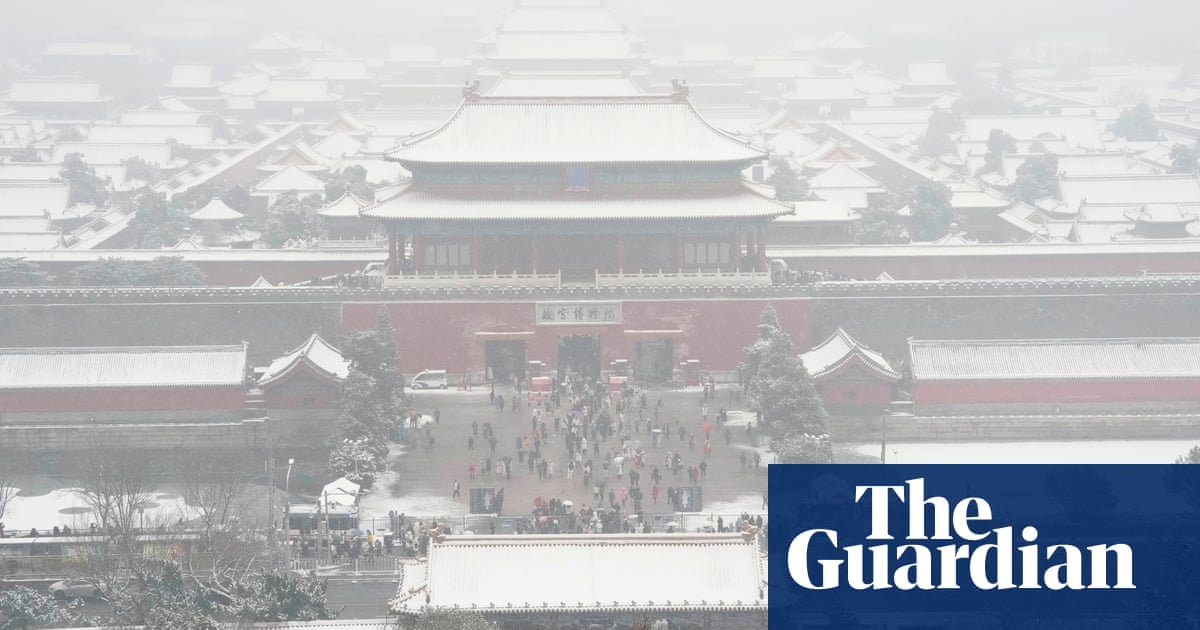 Лорън Хердман и Мат Уилямс Metdesk Метеорологичната обсерватория регистрира период от