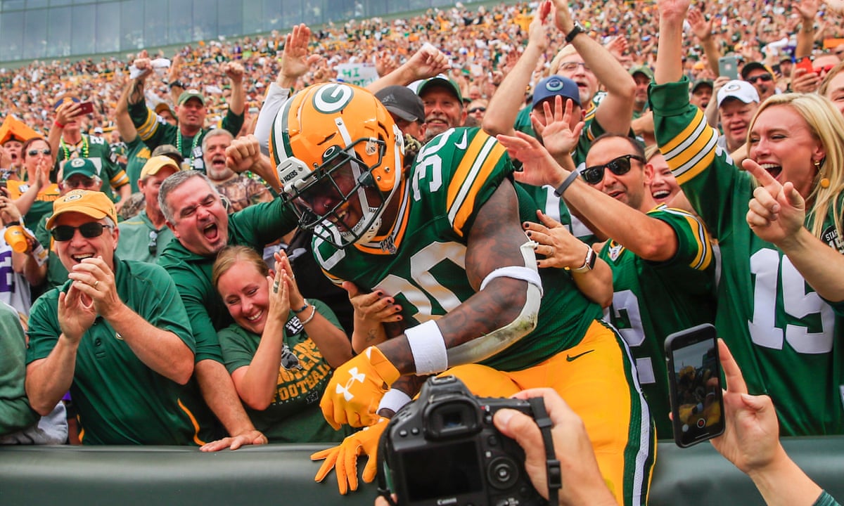 The Fan Controlled Packers Remain An Antidote To The Grimy World Of Nfl Owners Green Bay Packers The Guardian