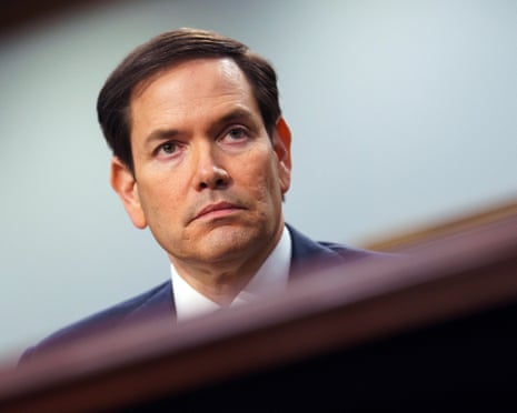 Man at congressional hearing