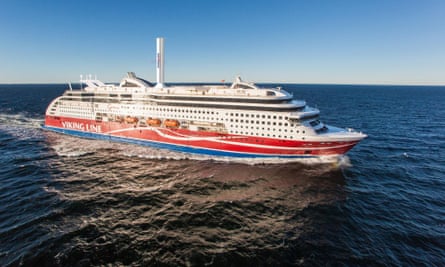 LNG-powered Viking Grace boasts the first ship-based ‘rotor sail’.